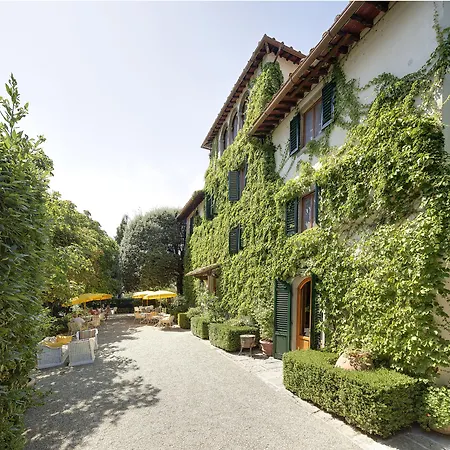 勒巴罗别墅酒店